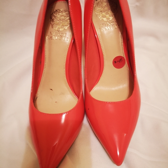 Vince Camuto Leather Upper Coral pumps Shoes - Picture 8 of 11
